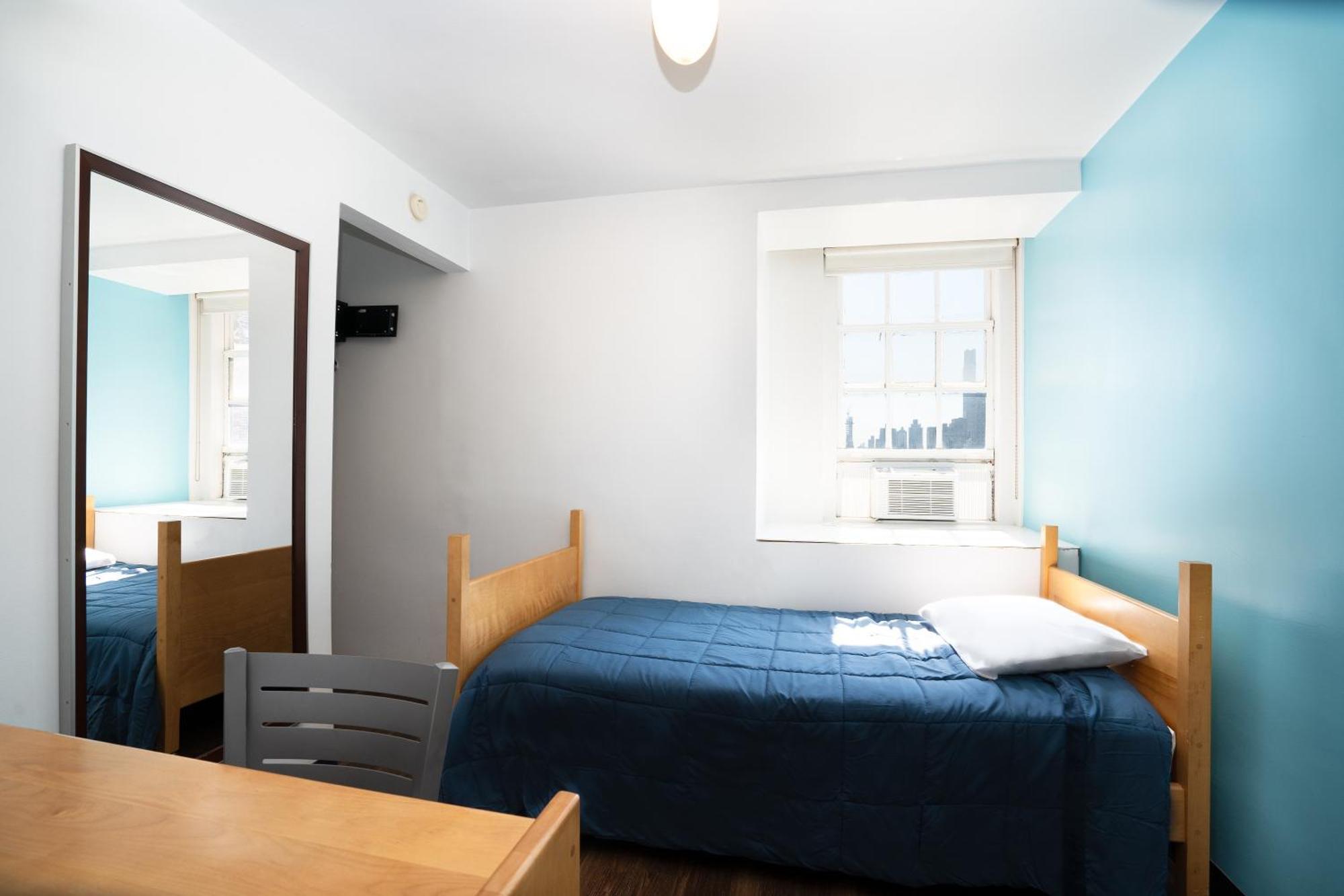 Albergue West Side Ymca *